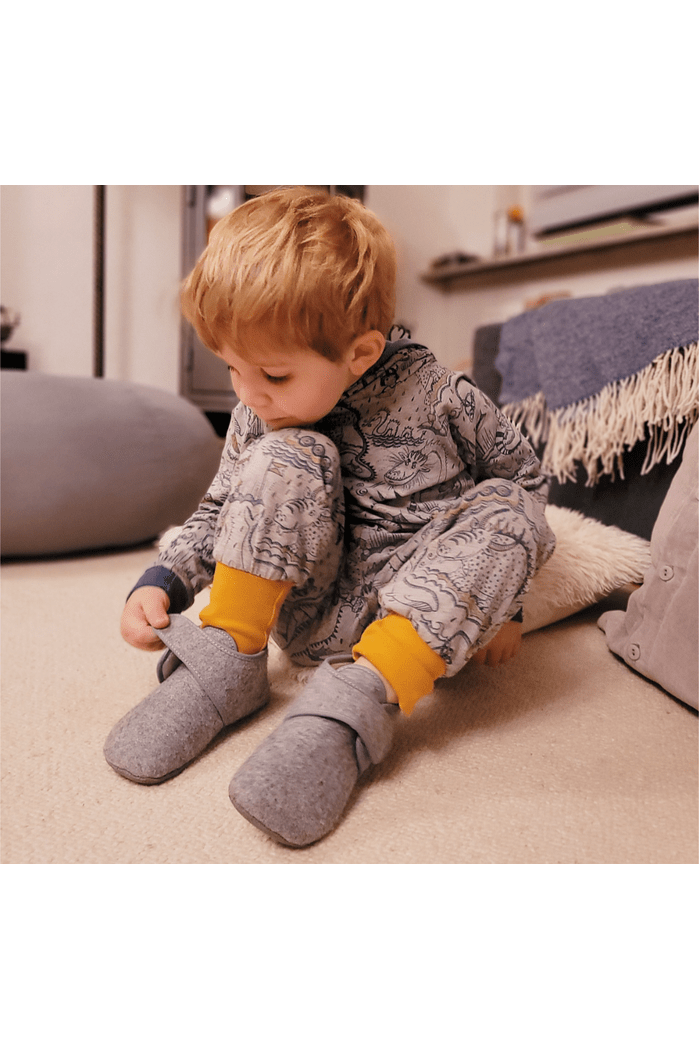 Pololo - Organic Wool (from Disana) Barefoot Slippers with Velcro - Babies & Toddlers - Nature's Wild Child