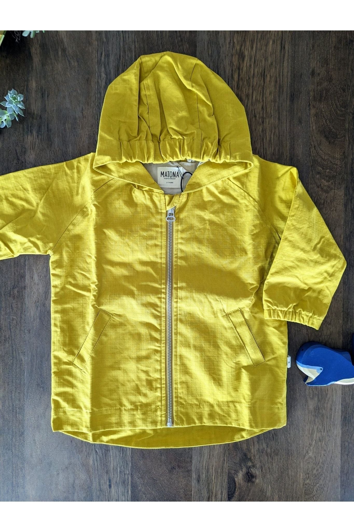 Wax raincoat discount